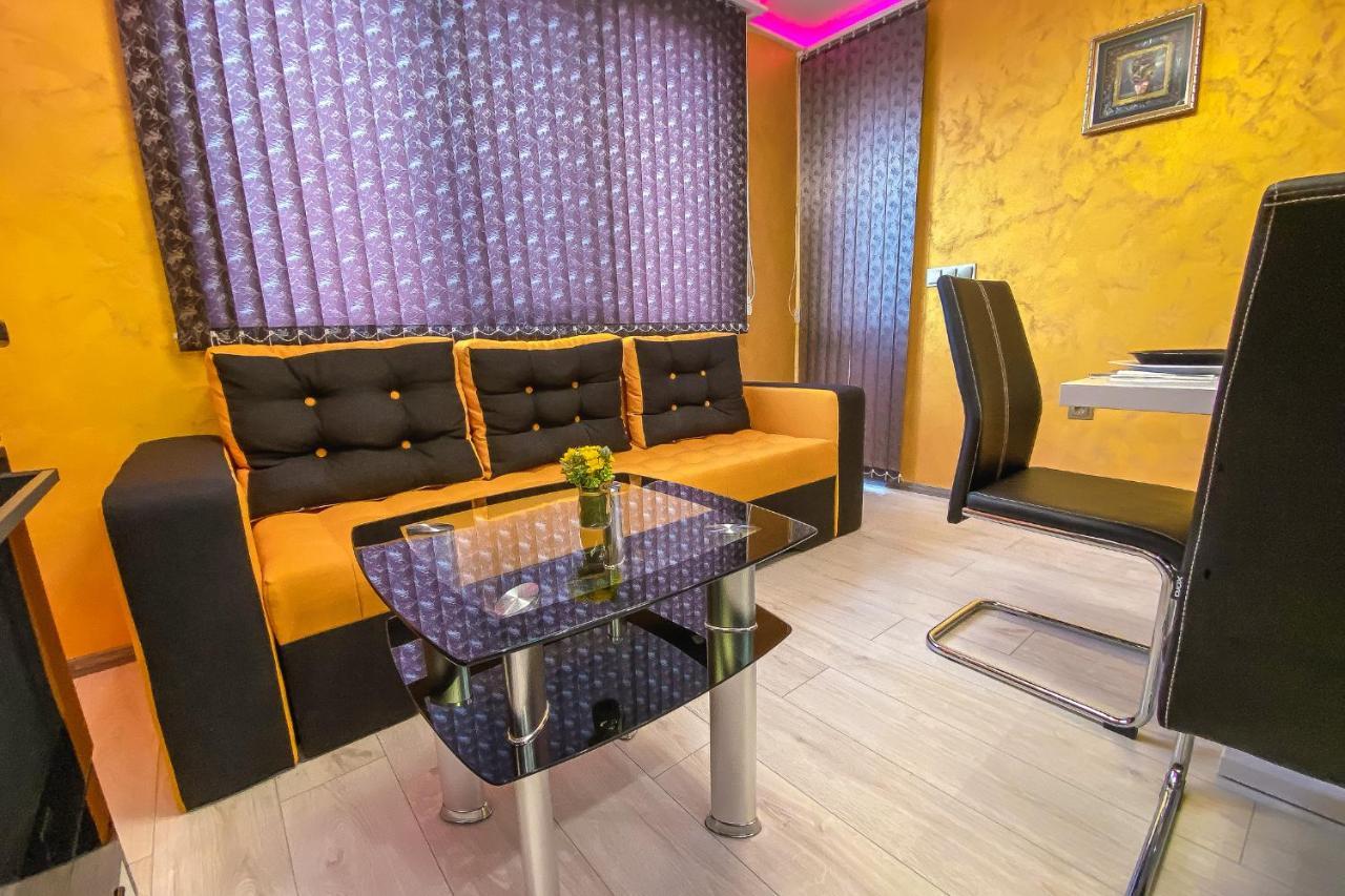 Apartament Tiana Lux Chisarja Exteriér fotografie