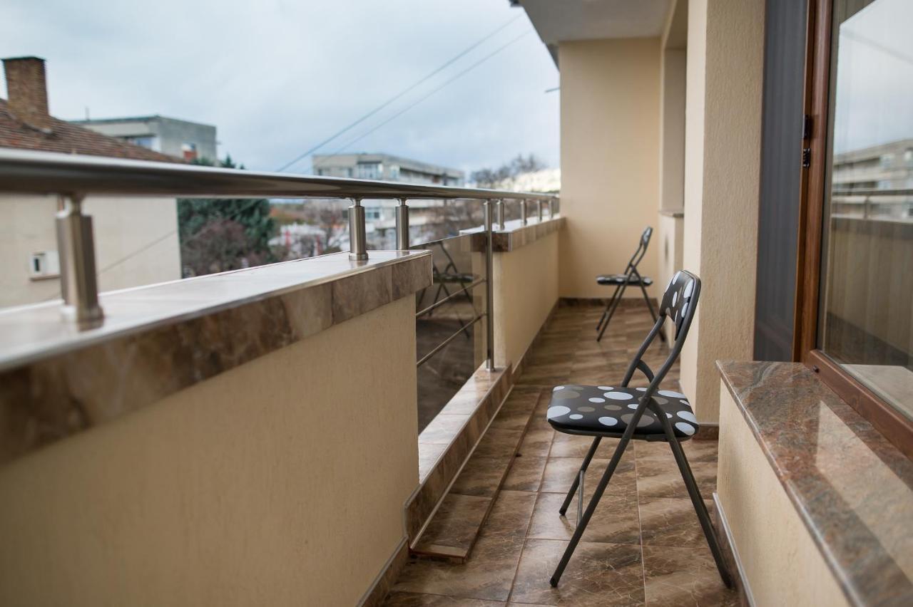 Apartament Tiana Lux Chisarja Exteriér fotografie